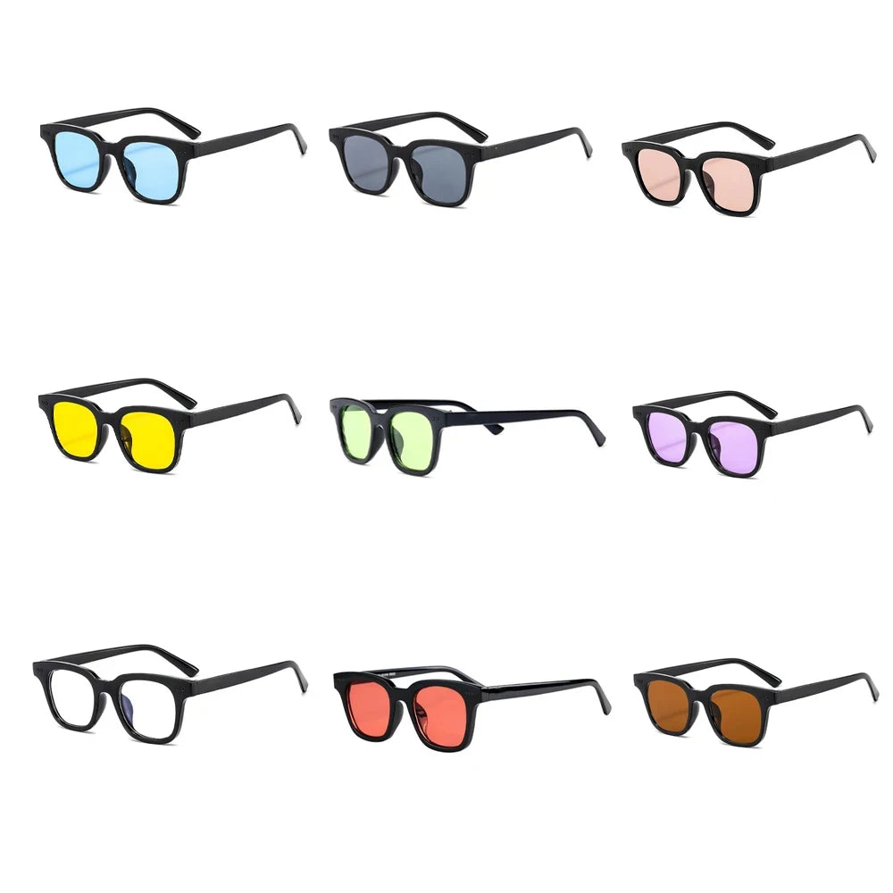 Lot de 9 lunettes de soleil carrées de chez 605 Visions